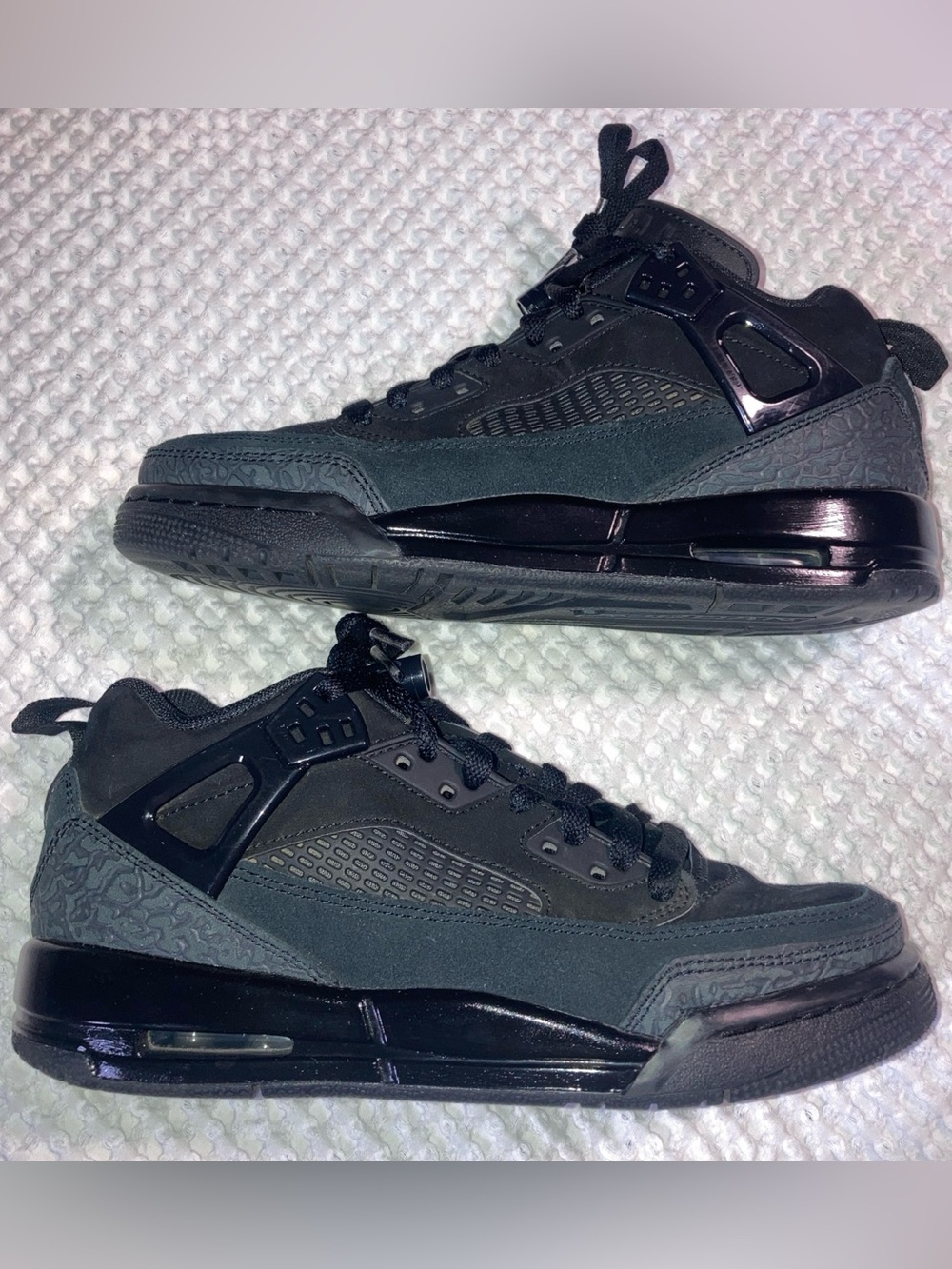 Nike Air Jordan Spizike Low Boys Size 4Y (BLACK CAT) Athletic Shoes Sneakers
